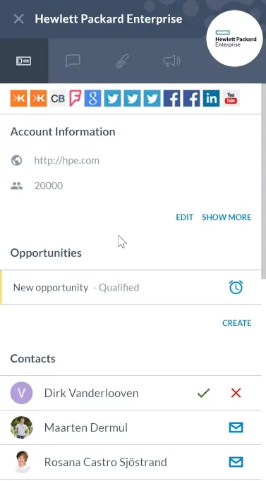 An animated gif showing how Salesflare helps automate customer data through its smart Contacts side panel.