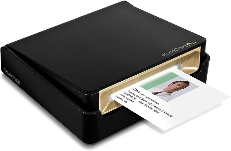 명함을 스캔하는 PenPower WorldCard Pro Business Card Scanner 기기