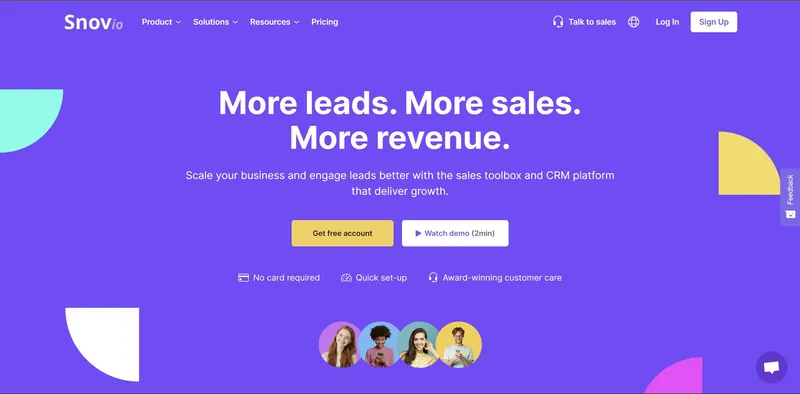 Snov.io-Homepage mit der Überschrift „More leads. More sales. More revenue.“ sowie einer Sales-Toolbox und CRM-Plattform