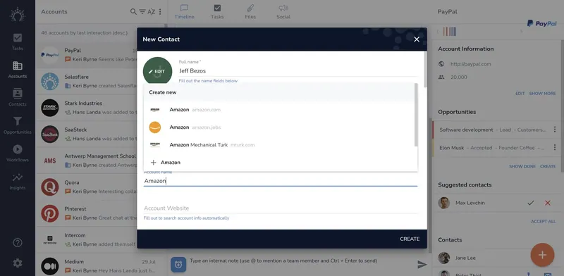مربع الحوار «جهة اتصال جديدة» في Salesflare للعميل «Jeff Bezos»، مع اقتراح حسابات Amazon الموجودة أثناء إدخال اسم الشركة