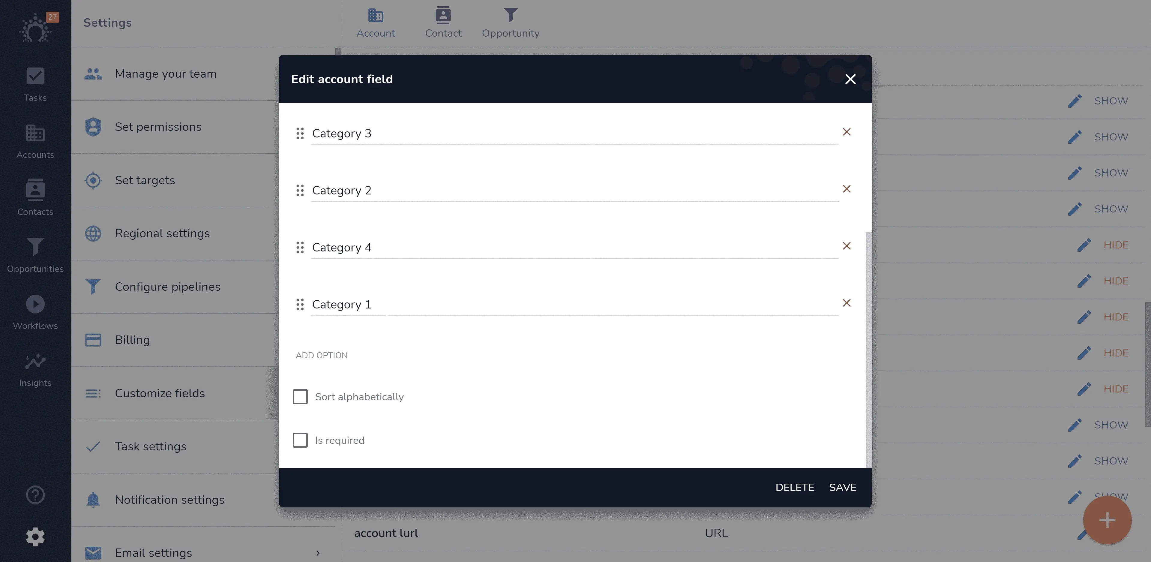 Диалоговое окно Salesflare «Редактировать поле аккаунта», прокрученное до флажков «Сортировать по алфавиту» и «Обязательно» под списком вариантов категории